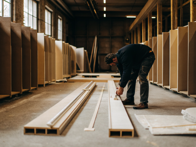 4-best-practices-for-installing-public-bathroom-partitions
