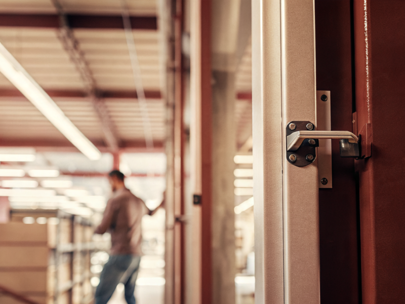 4-best-practices-for-selecting-healthcare-door-hardware