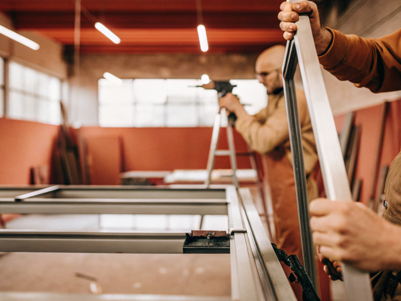 4-best-practices-for-selecting-industrial-entry-doors-for-contractors