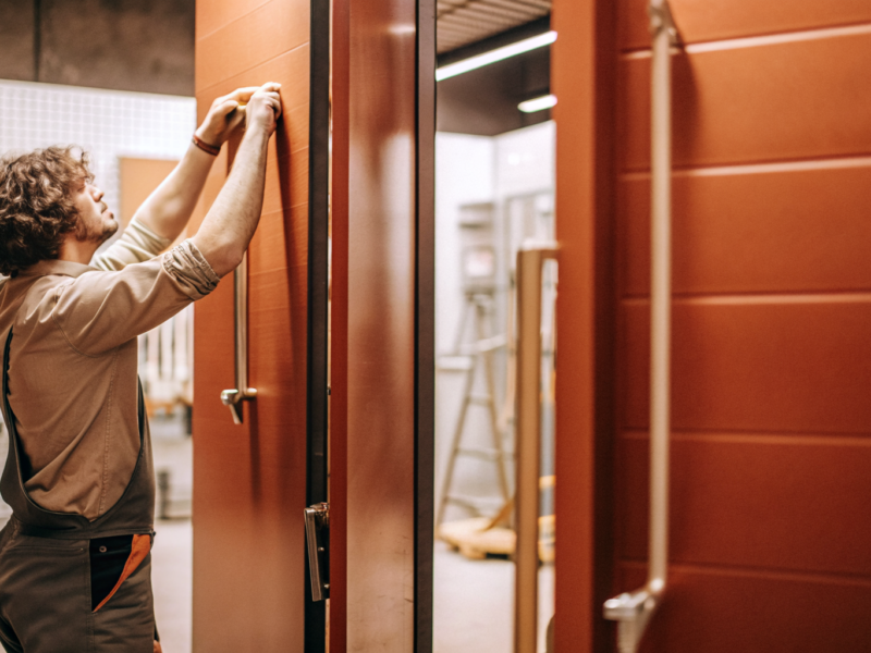 ada-compliant-bathroom-door-vs-standard-key-comparisons-for-contractors
