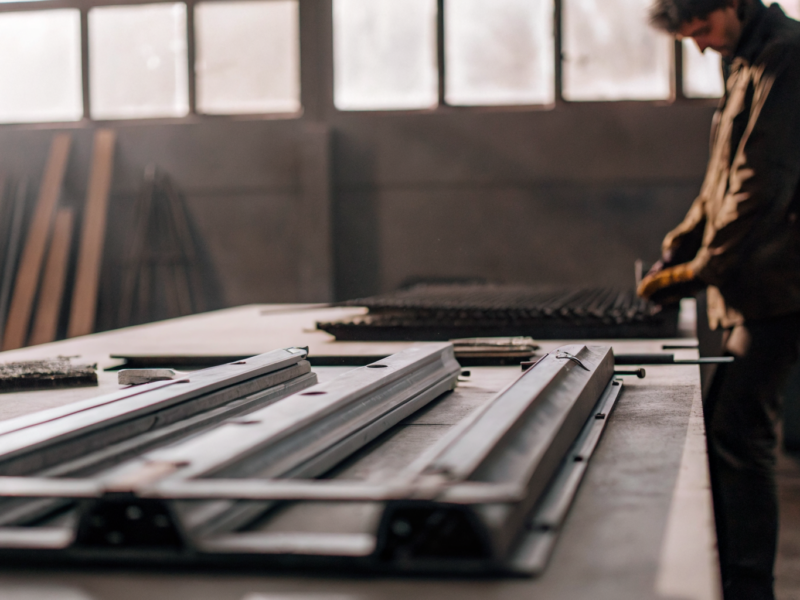 best-practices-for-selecting-and-using-steel-hardware-in-projects