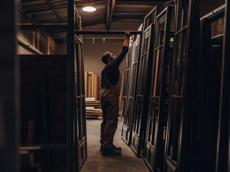 how-midsize-contractors-choose-exterior-metal-door-suppliers