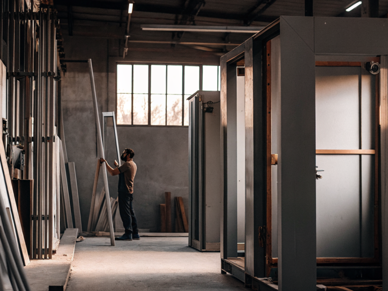 master-arc-doors-essential-practices-for-contractors-success