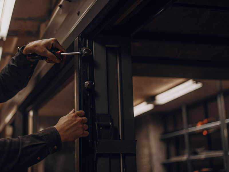 master-door-closure-adjustment-essential-steps-for-contractors