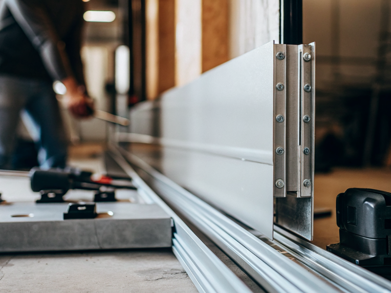 master-motion-door-system-installation-best-practices-for-contractors