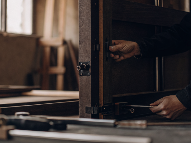 master-the-parts-of-a-lock-on-a-door-a-contractors-guide