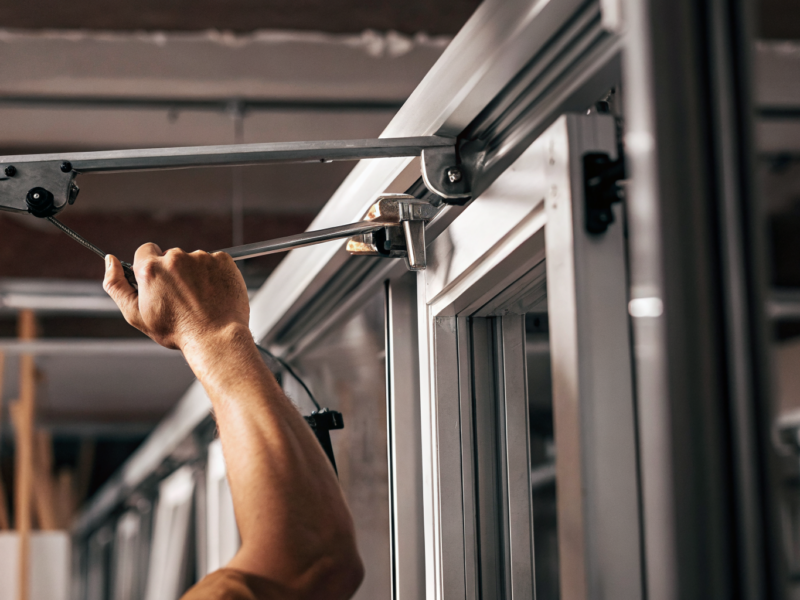 what-is-an-inside-door-closer-definition-types-and-importance